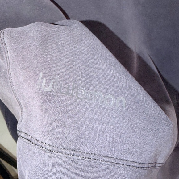 83. Lululemon Perfectly Oversized Cropped Crew *Softstreme in Black - Picture 2 of 6